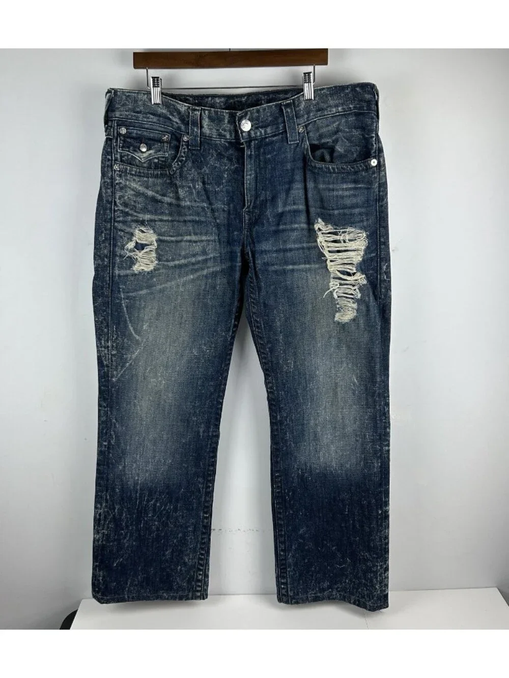 True Religion Jeans Mens 38 Straight Leg Denim Flap Zip Pockets Distressed